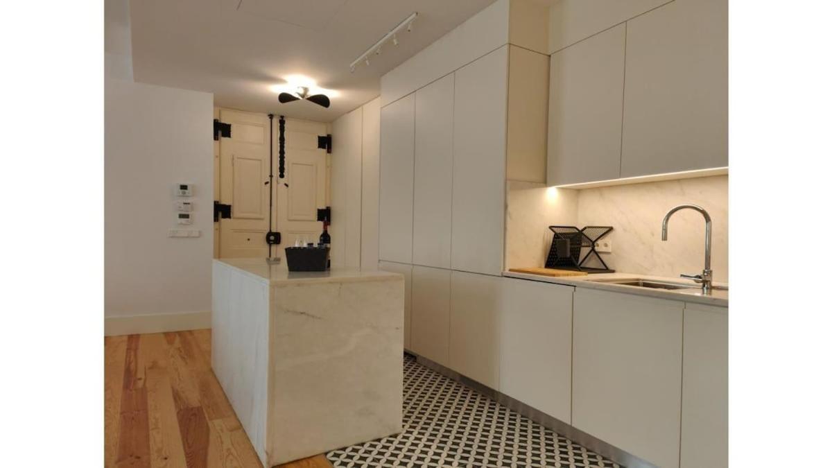 Apartamento Amazing Spacious Chiado 2-bedroom Stylish W Ac *