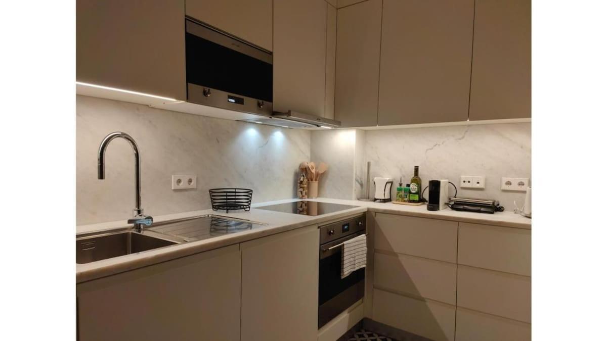 Apartamento Amazing Spacious Chiado 2-bedroom Stylish W Ac