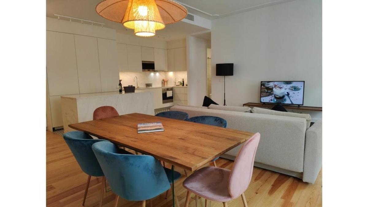 Amazing Spacious Chiado 2-bedroom Stylish W Ac
